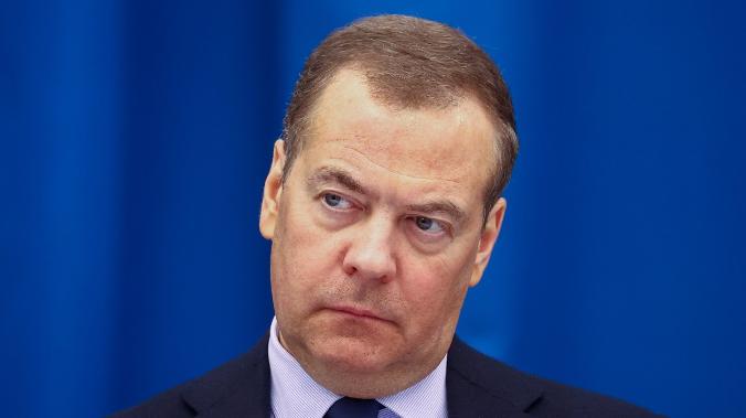 Медведев назвал корейский сценарий «хотелками» Киева 