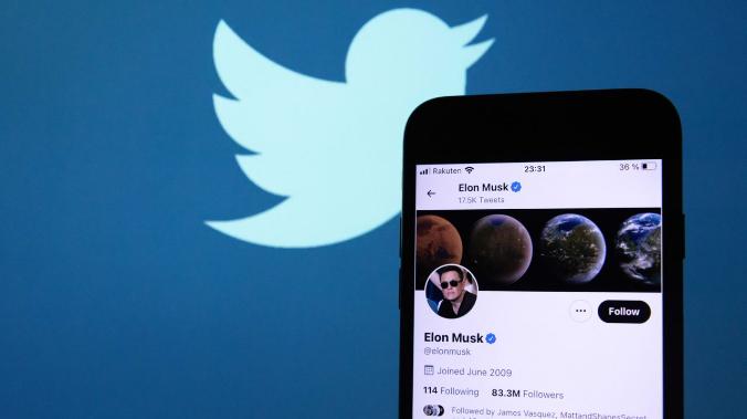 Илон Маск собирается вывести Twitter на IPO