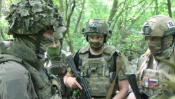 Результат дает «Калькулятор»: молодой офицер морской пехоты обучает штурмовиков