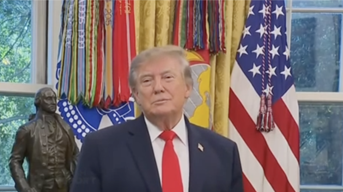 Трамп: глупые люди требовали санкций против России