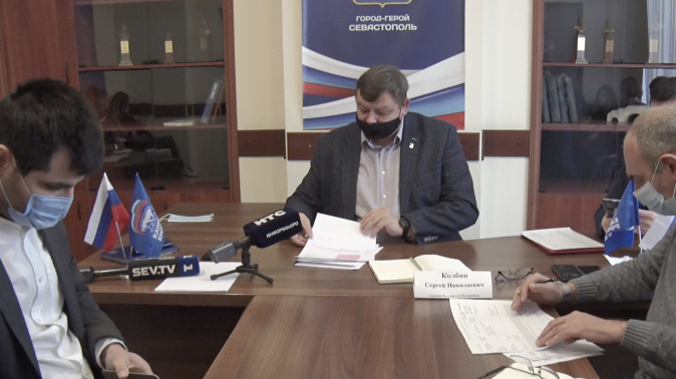 Садоводы Севастополя поблагодарили Колбина за дорогу 