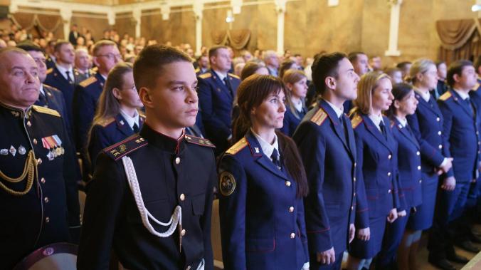 Развожаев поздравил следователей с 15-летием создания Следкома 