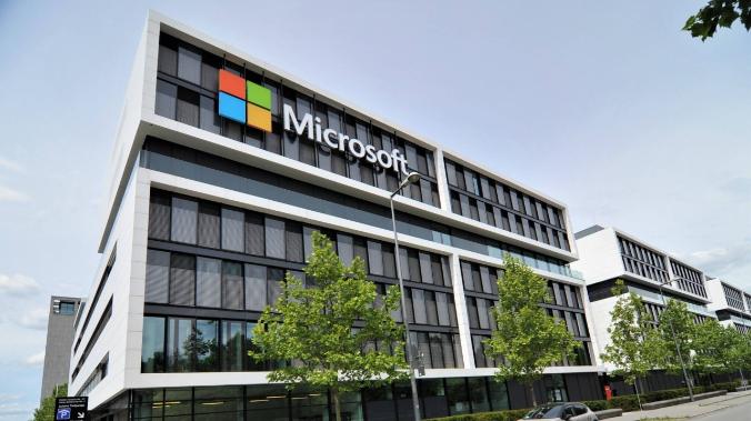 Пентагон аннулировал многомиллиардный контракт с Microsoft 