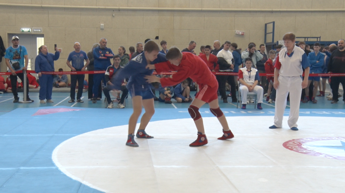 Самбисты из 10 регионов сразились в Севастополе за звания лучших 