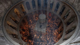 Благодатный огонь сошёл в храме Гроба Господня