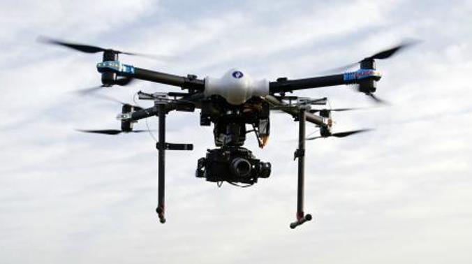 Ученые в ОАЭ намерены вызывать дождь с помощью британских дронов 