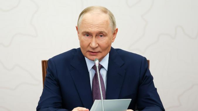 Путин: давление не работает на уважающие себя страны