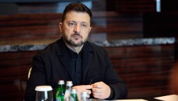 Зеленского уличили в коррупции и наркозависимости