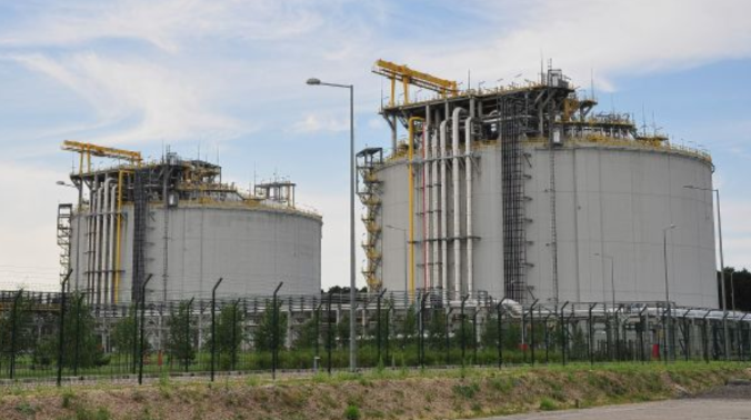 Франция заполнила газовые хранилища более чем на 90%