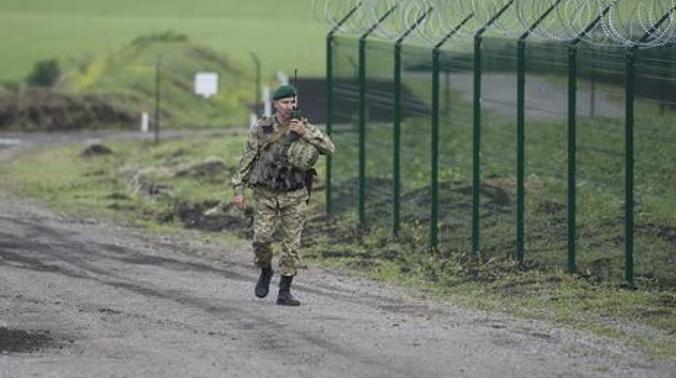 Украина протянула сеть фортификаций до границы с Крымом