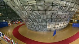 Саммит ЕС не достиг согласия по бюджету на 7 лет