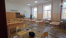 В Челябинске подросток ранил одноклассницу в школе