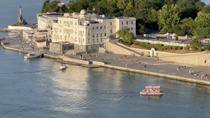 Севастополь и Крым всё больше привлекают туристов