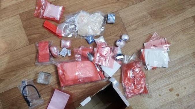 В Севастополе задержали двух братьев – наркодилеров