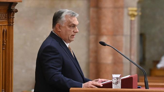 Премьер Венгрии: мир на Украину сможет принести Дональд Трамп