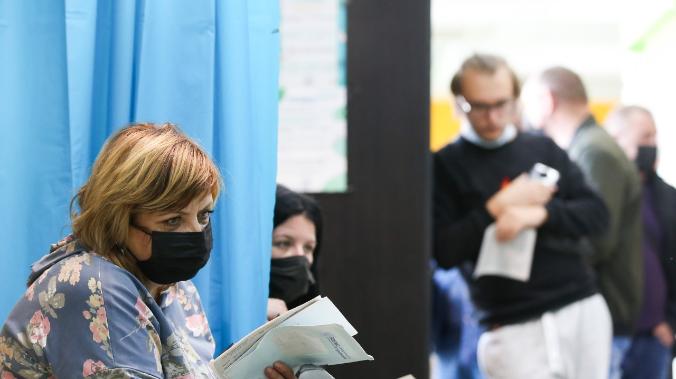 В Крыму за сутки COVID-19 выявили у 780 человек
