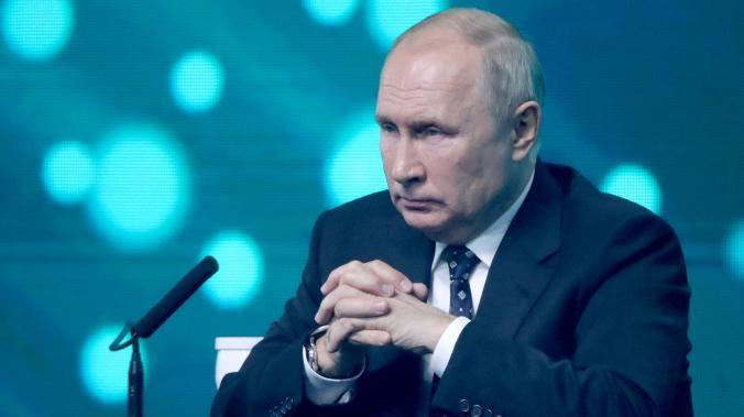 Владимир Путин указал на важность кибербезопасности СНГ 
