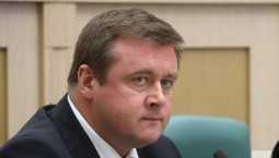 Экс-сенатор Любимов обвиняется в получении взяток