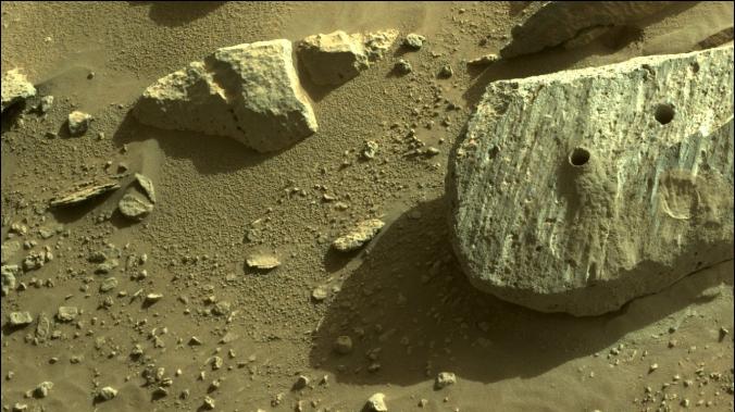 Марсоход NASA добыл второй образец грунта