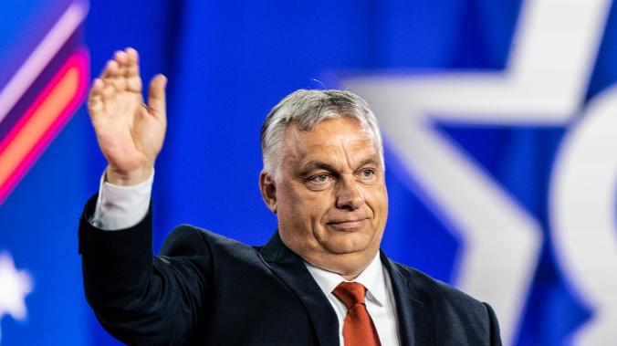 Орбан высказался против ЛГБТ: «Нам нужно больше Чака Норриса»