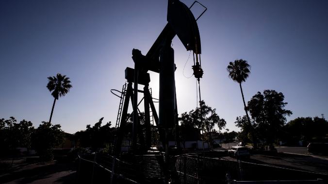 Нефть марки Brent подорожала до 45 долларов за баррель 