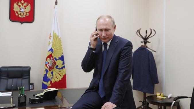 Путин подписал указ о единовременной выплате семьям с детьми 