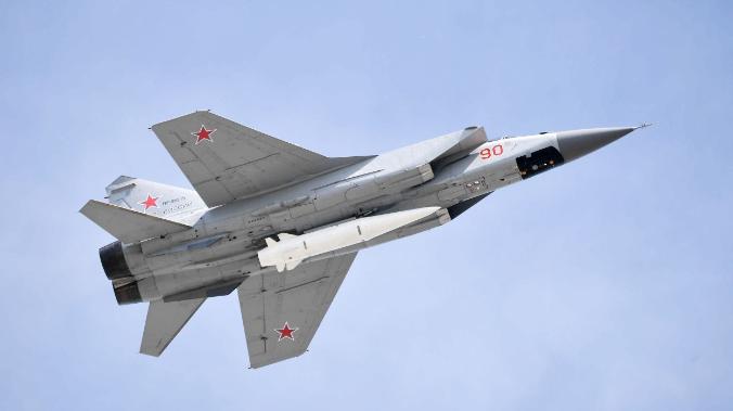 МиГ-31 отработали удары по командным пунктам «противника»
