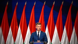 Мадьяр: Венгрия продолжит закупать нефть у России