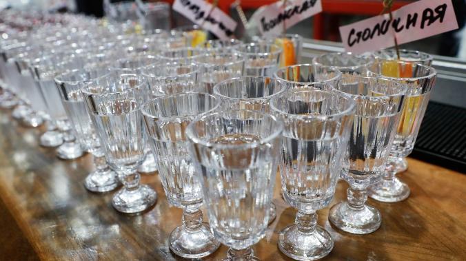 Бизнесмен Ковалев: «Для богатых алкоголиков США отсутствие водки из РФ — серьезный удар»