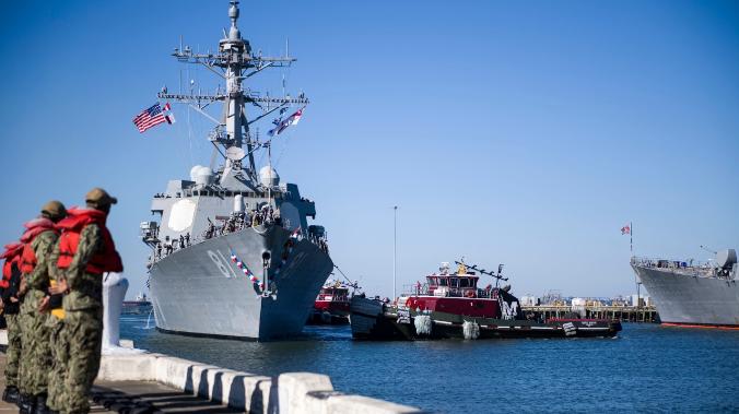 Американский эсминец посетил Порт-Судан сразу после визита российского фрегата 