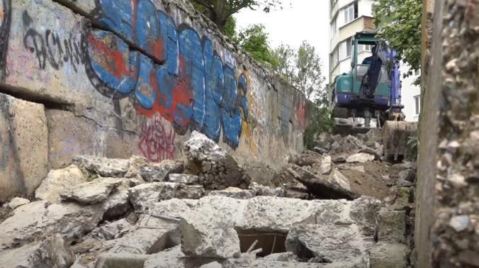 Подрядчики отремонтировали 14 лестниц в Симферополе