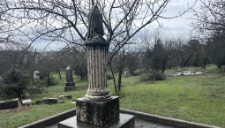 Захоронения на Братском кладбище в Севастополе приведут в порядок