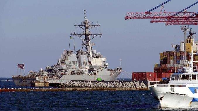 Новости о проходе эсминца USS Ross у берегов Крыма объяснили сбоем в работе онлайн-карт