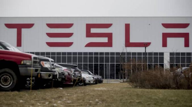 Tesla отчиталась о рекордном числе проданных электрокаров в 2021 году