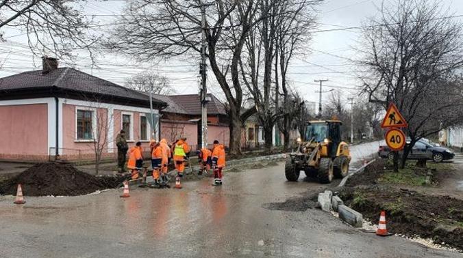 Компания «ВАД» займется проектированием капремонта дорог в центре Симферополя