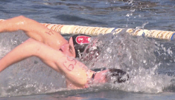 В Севастополе прошёл заплыв «моржей» в море