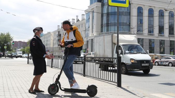 В Екатеринбурге могут появиться выделенные полосы для электросамокатов