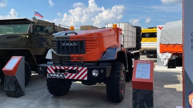 На «Армии-2022» показали беспилотный военный грузовик «Урал»