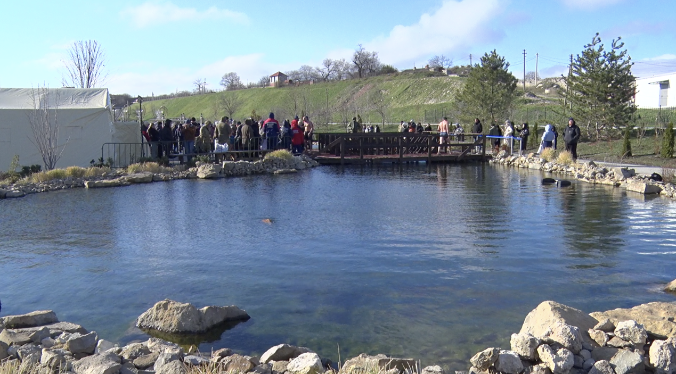 Крещение Господне: в Херсонесе верующие окунулись в реку Героон