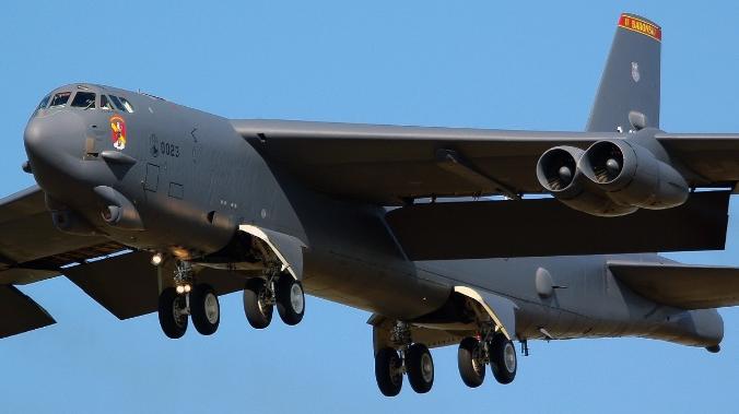 Американские B-52 поднялись в небо над Европой