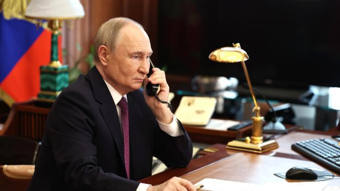 Путин и Трамп обсудили Ближний Восток и Украину