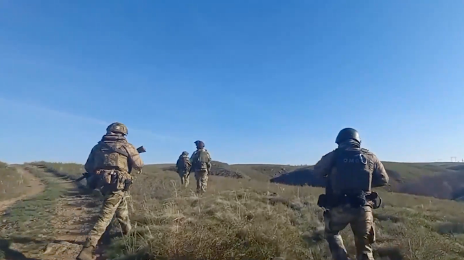 В горах Оренбуржья ищут стрелявшего в полицейских