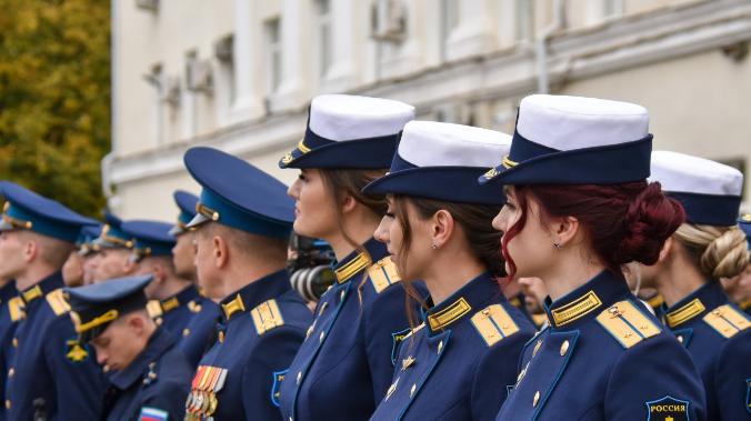 В России состоялся первый выпуск военных летчиц