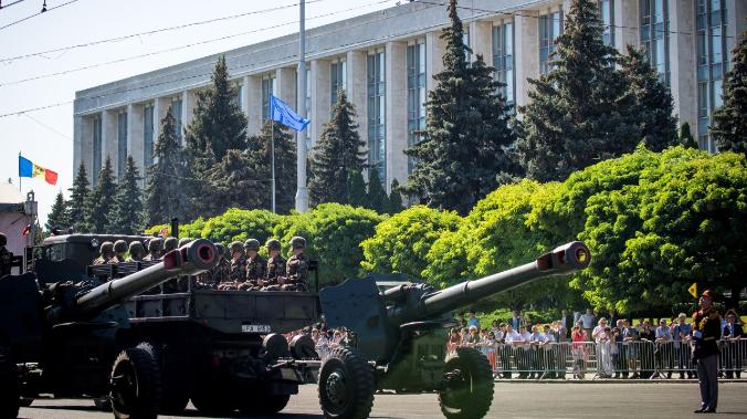 Молдавия и НАТО стянули войска к границе с Приднестровьем