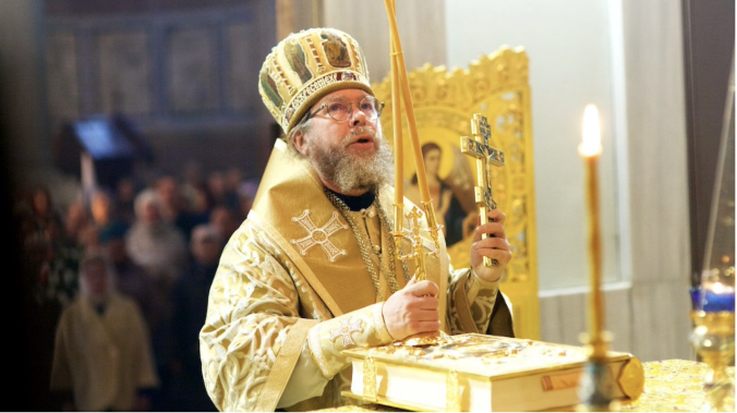 Владыка Тихон провёл первую литургию в Севастополе