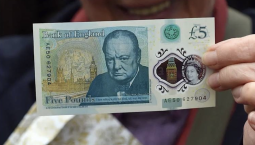 На купюрах Англии портрет Черчилля сменит барсук