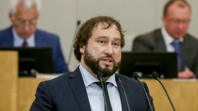 Депутат Госдумы Антон Горелкин раскритиковал предложение ФСИН о работе заключенных на крупных стройках