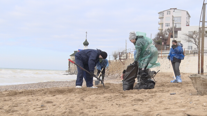 В районе Орловки очищено 6 км береговой линии 