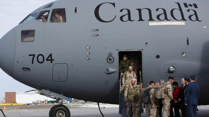 Канада готова перебросить на Украину сотни солдат и истребители F-18