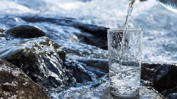 Учёные создали «умный» аэрогель добывающий воду из воздуха